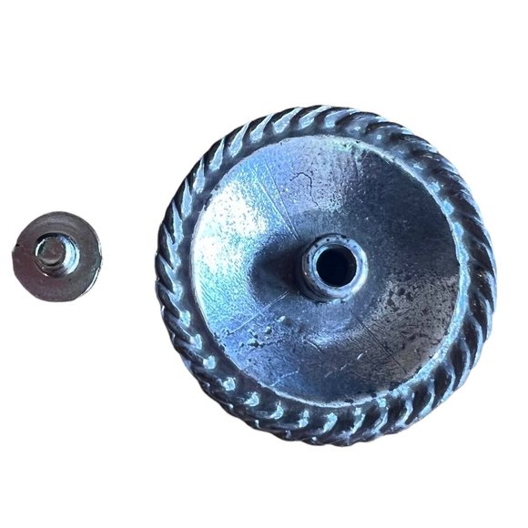 Vtg Fleur de Lis Real Leather Concho Braided Edge Gold Silver Plated Round 1.25" - Picture 4 of 5